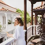 Privado Designer Boutique Hotel