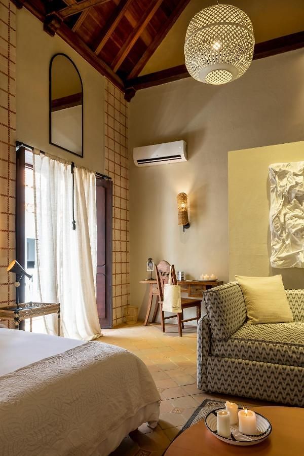 Privado Designer Boutique Hotel