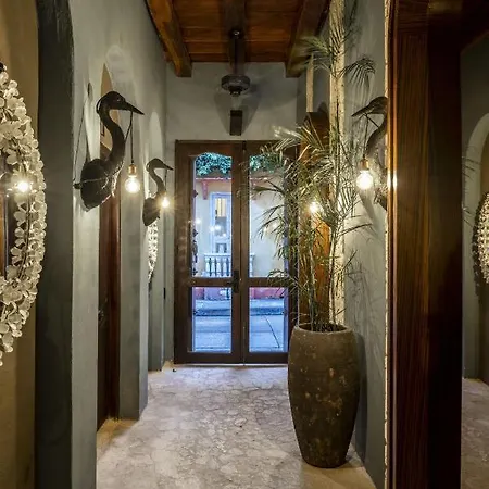 Privado Designer Boutique Hotel