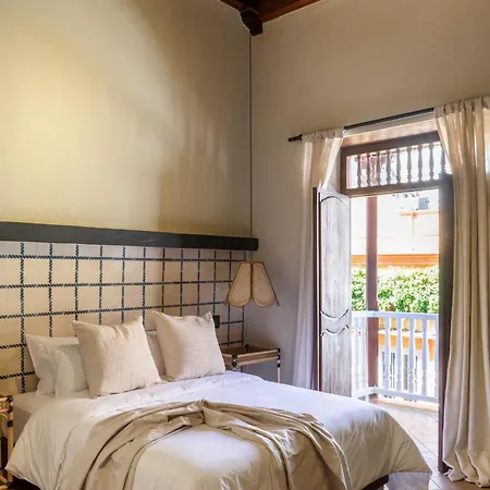 Privado Designer Boutique Hotel
